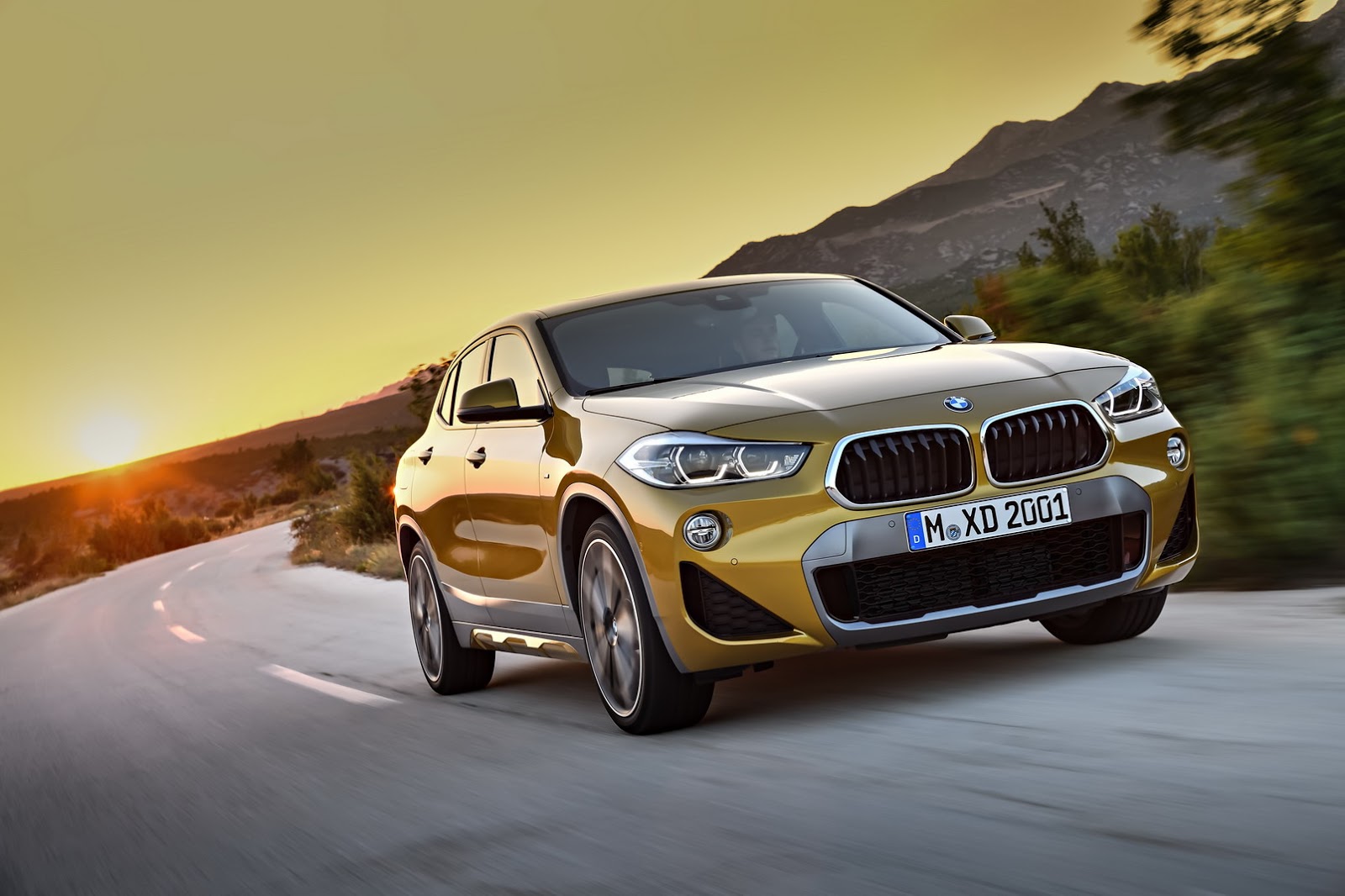 Media Gallery: 2018 BMW X2 Is the Ultimate Figthing Machine
