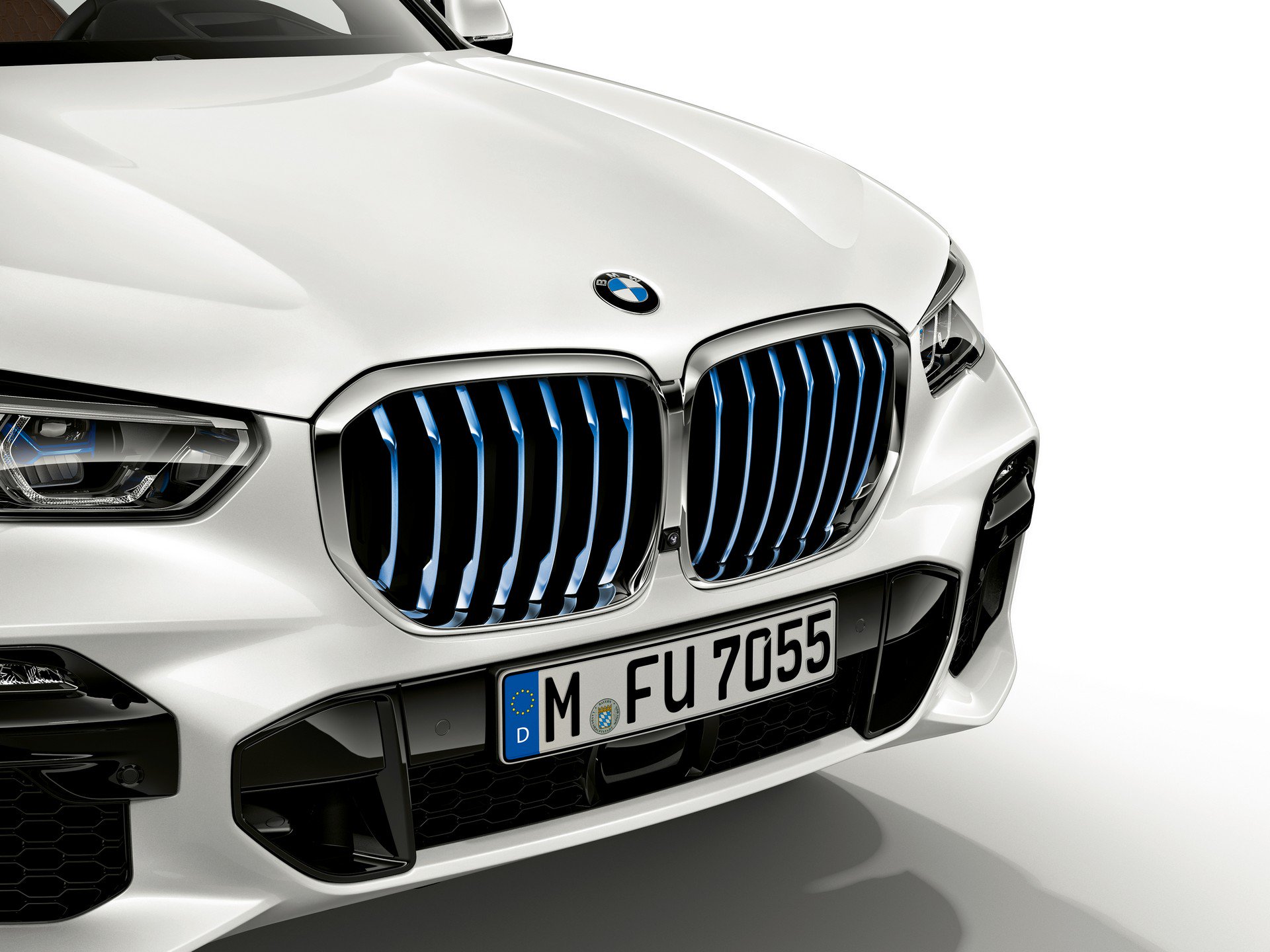 Get a Taste of the All-New 2019 BMW X5 xDrive45e iPerformance – Power, Efficiency and Increased Mile Range in One Package