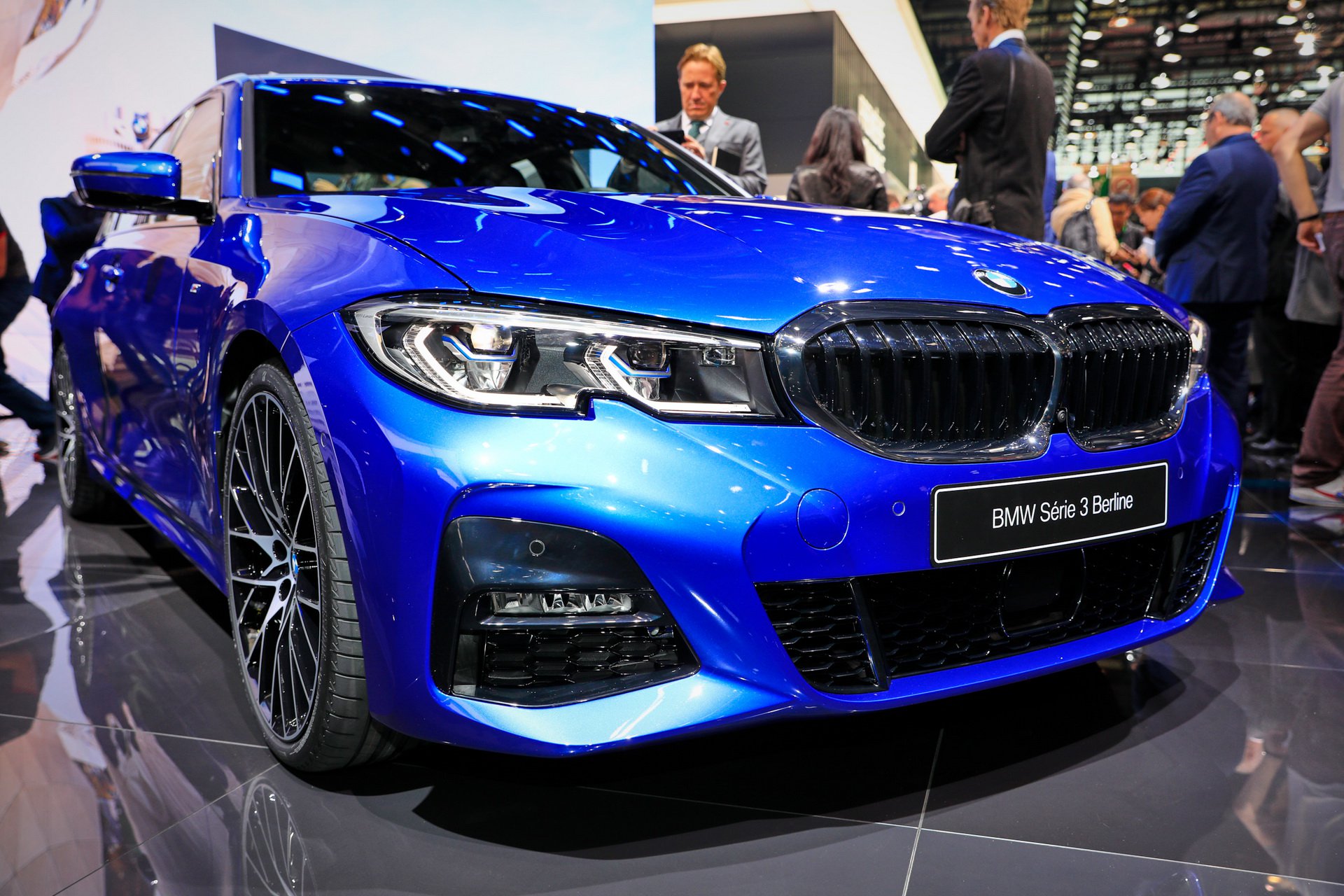 Paris Motor Show: 2019 G20 BMW 3-Series Detailed in Impressive Media Gallery