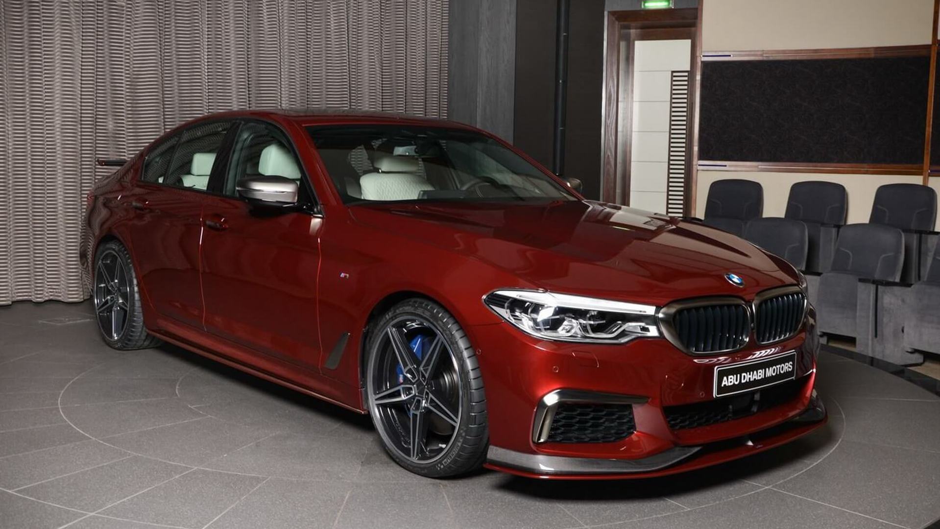 BMW M550i xDrive Shines in Abu Dhabi with AC Schnitzer Body Treatment