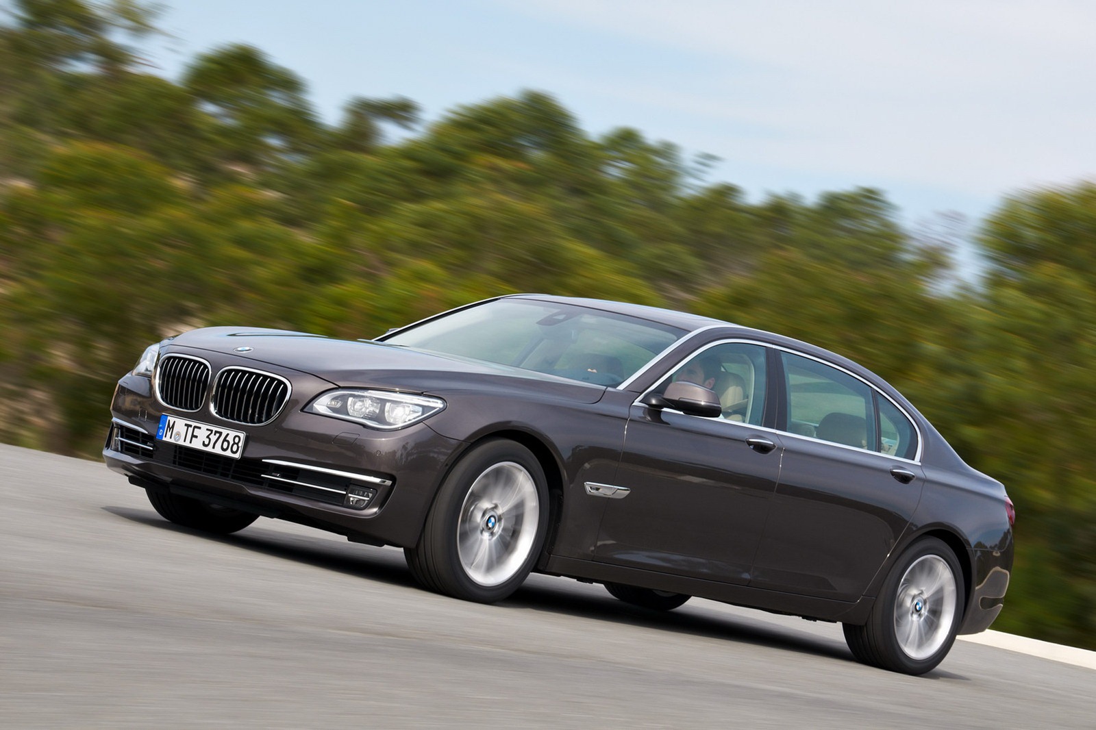 Next generation of the BMW 7 Series could not have V12