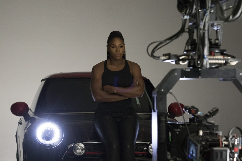 Video: MINI Clubman Pops-Up in 2016 Super Bowl Ad